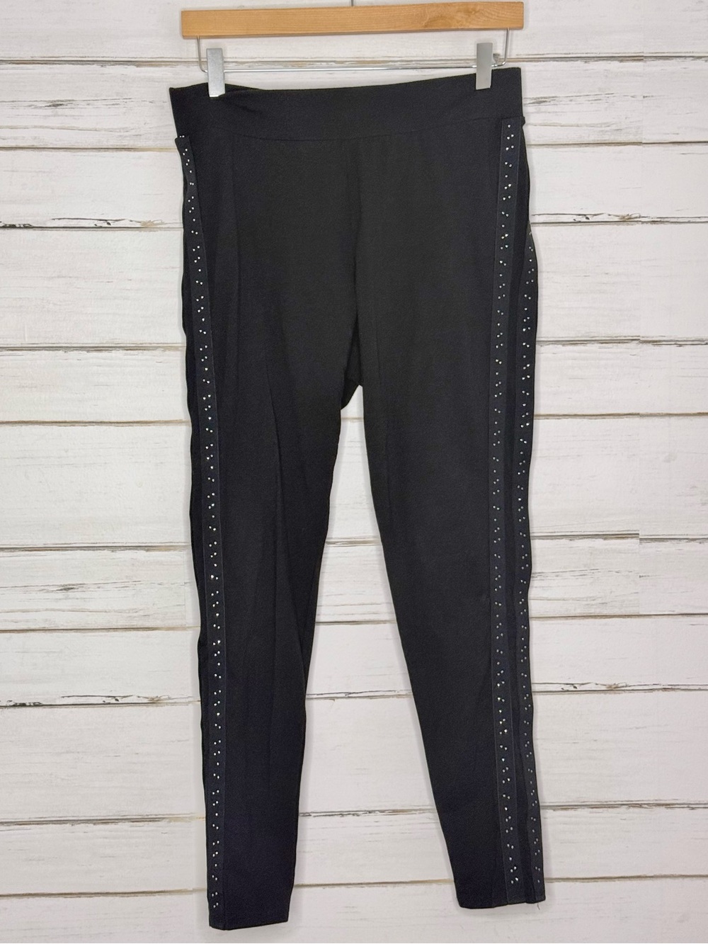 Torrid Size 1 Black Rhinestone Side Stripe Leggings Stretch Pull On Pants